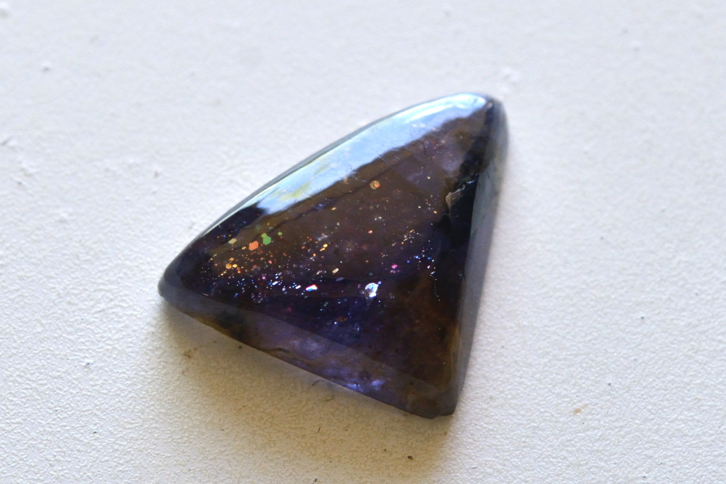 アイオライトサンストーン【35】ルース・カボション（×ｍm）