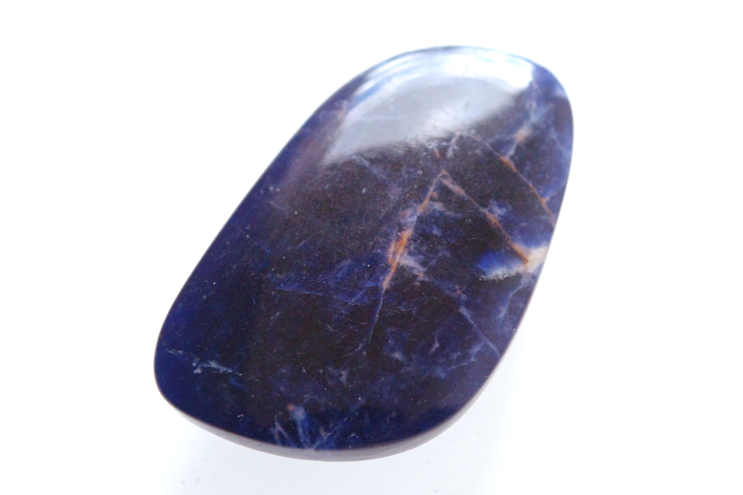 インペリアルソーダライト【16】ルース・カボション（31×18.5mm）