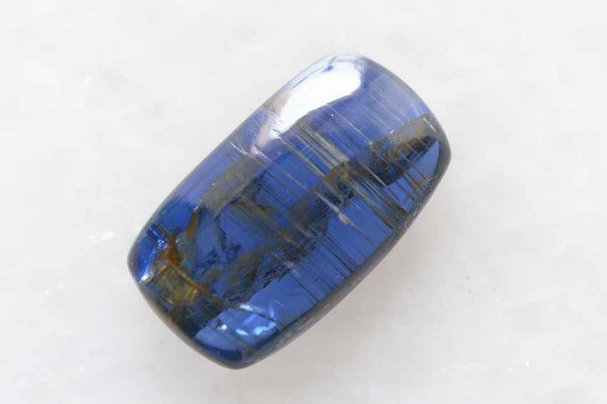 カイヤナイト（ネパール産）【22】　天然石ルース・カボション(14×8mm）