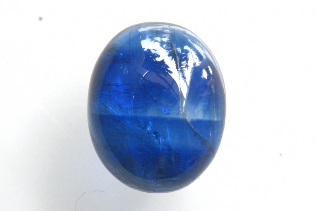 ネパール産カイヤナイト【51】ルース・カボション（15×12mm）