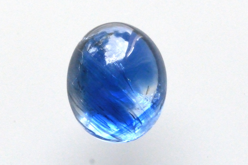 ネパール産カイヤナイト【58】ルース・カボション（11.5×9.5mm）