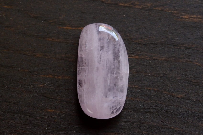 バイカラークンツァイト【38】ルース・カボション（17×13mm）