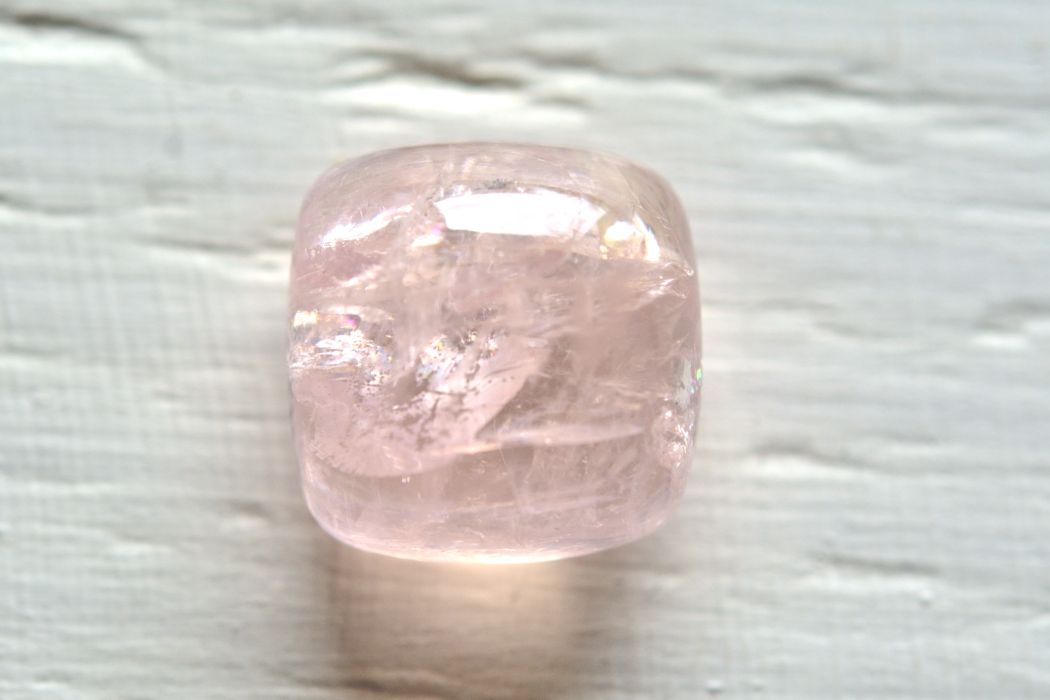 モルガナイト【18】ルース・カボション（12×12mm）