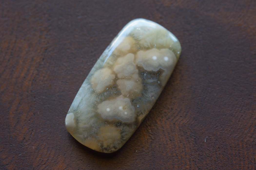 オーシャンジャスパー【51】　ルース・カボション（22×11mm）