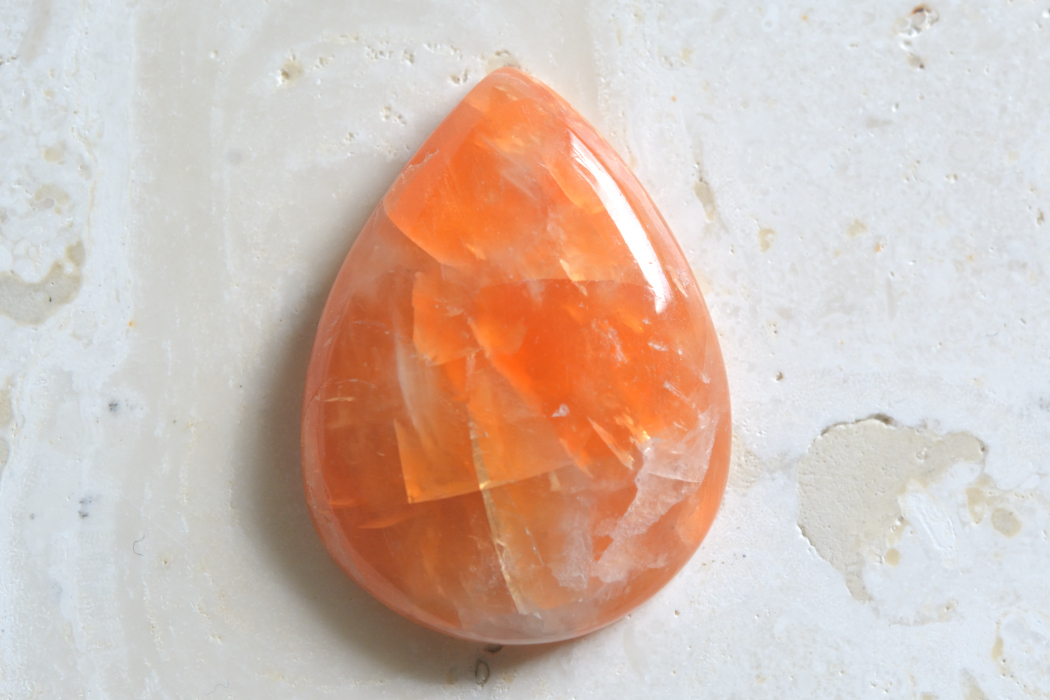 オレンジカルサイト【4】ルース・カボション（29.5×22mm）