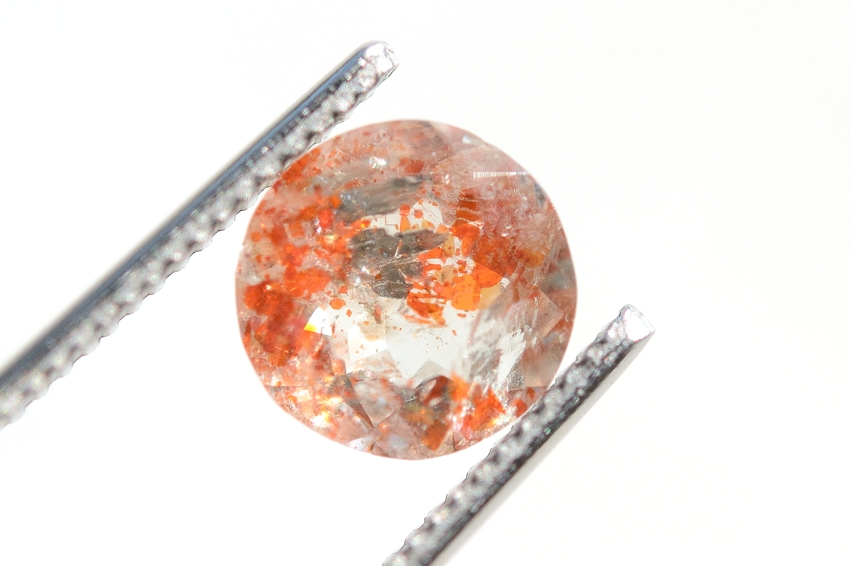 オレゴンサンストーン【5】天然石ルース・カボション　（8.5×8.5mm）