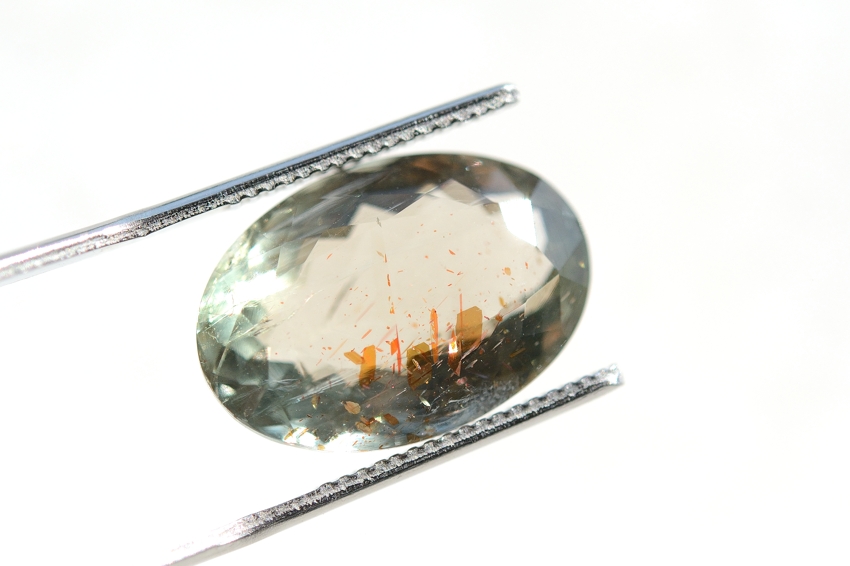 オレゴンサンストーン【17】天然石ルース・カボション　（17.5×12mm）
