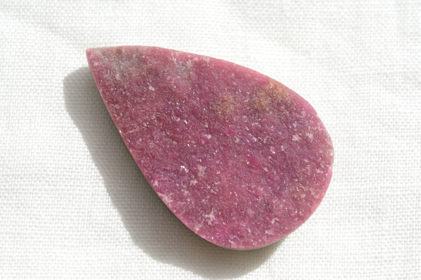 ピンクコバルトカルサイト（ドゥルージー）【7】天然石ルース・カボション（51×32mm）