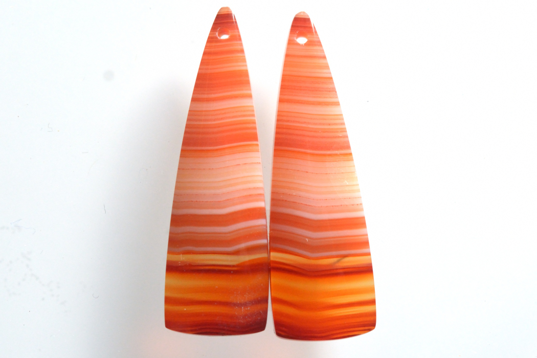 サードオニキス（紅縞瑪瑙）・ペア　穴あき【12】ルース・カボション（33×10.5mm）