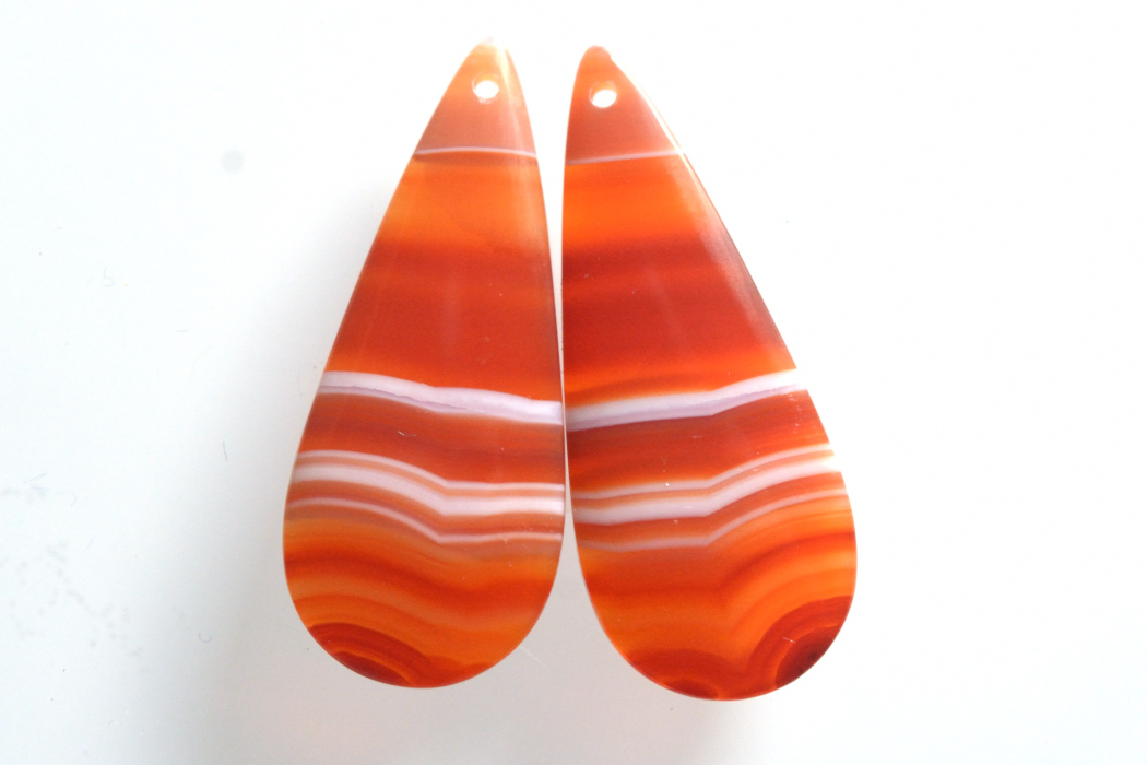 サードオニキス（紅縞瑪瑙）・ペア　穴あき【13】ルース・カボション（31.5×13mm）