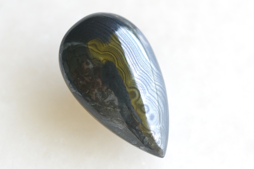 サイロメレーン【8】天然石ルース・カボション（27.5×16mm）