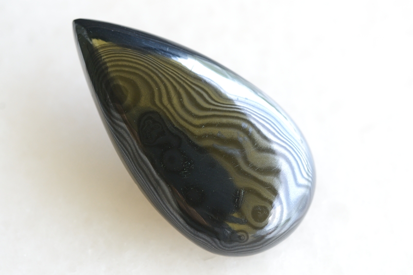 サイロメレーン【14】天然石ルース・カボション（42.5×23mm）