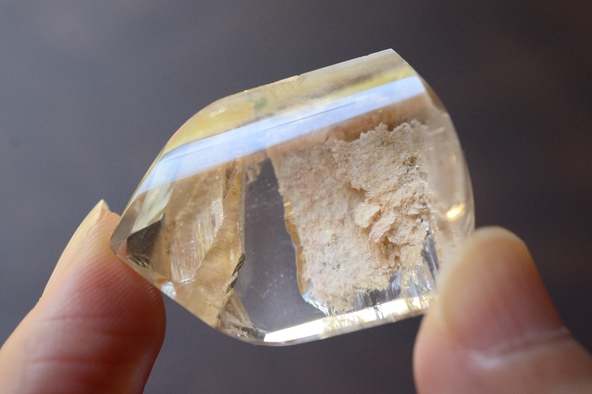 クォーツインクォーツ（貫入水晶）【17】ルース・カボション（16×16mm）