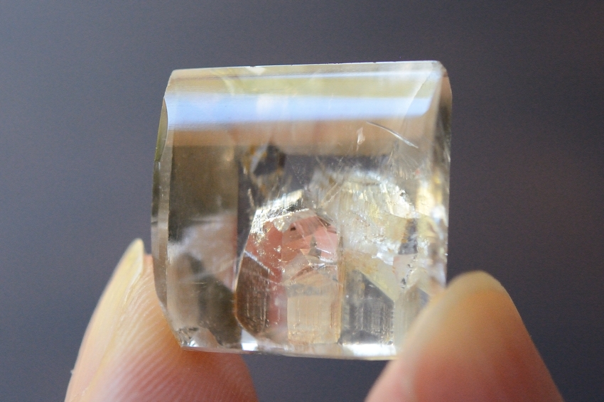 クォーツインクォーツ（貫入水晶）【17】天然石ルース・カボション（16×16mm）