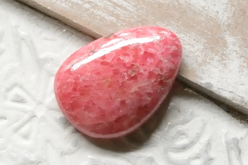 ロードナイト【13】天然石ルース　（25.5×19mm）