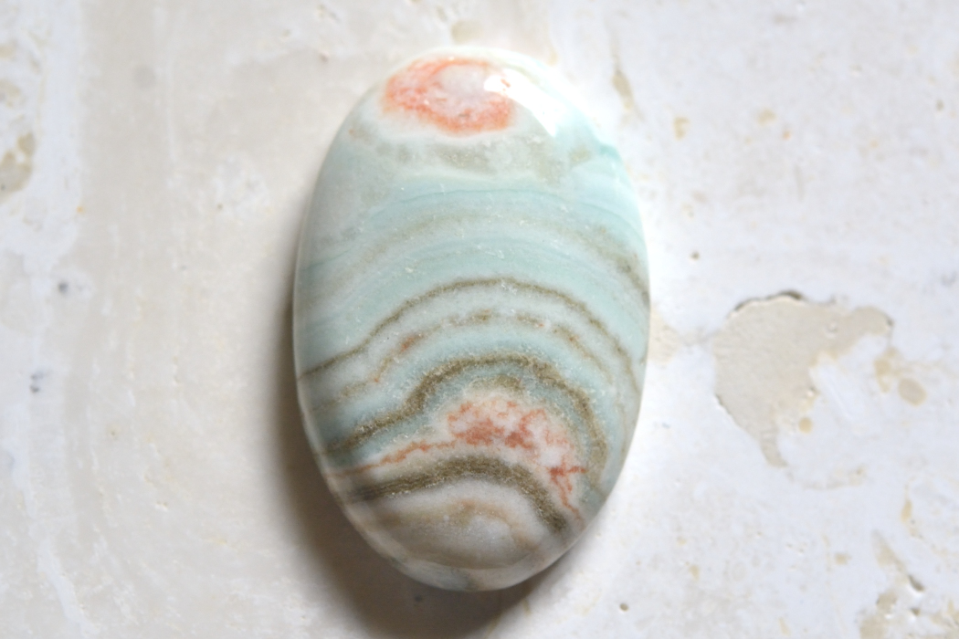 サターンカルセドニー【4】ルース・カボション（約29.5×19mm）
