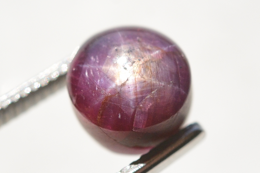 スタールビー【21】天然石ルース・カボション（8.5×8mm）