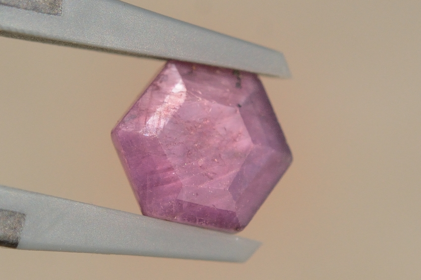 スタールビー・六芒星【37】天然石ルース・カボション（7×7mm）