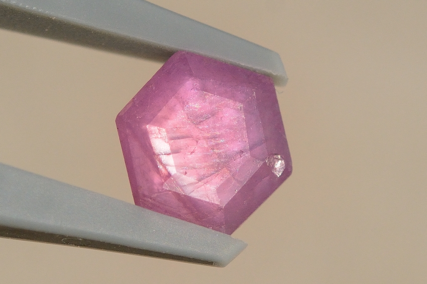 スタールビー・六芒星【38】天然石ルース・カボション（7×7mm）
