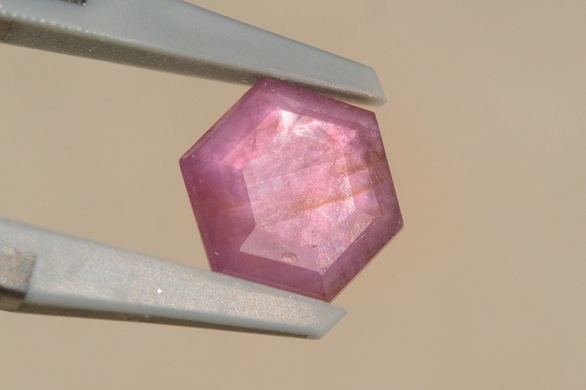 スタールビー・六芒星【40】天然石ルース・カボション（7.5×7.5mm）
