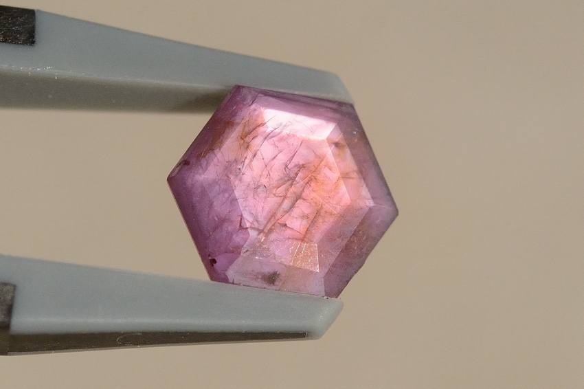スタールビー・六芒星【45】天然石ルース・カボション（7×7mm）