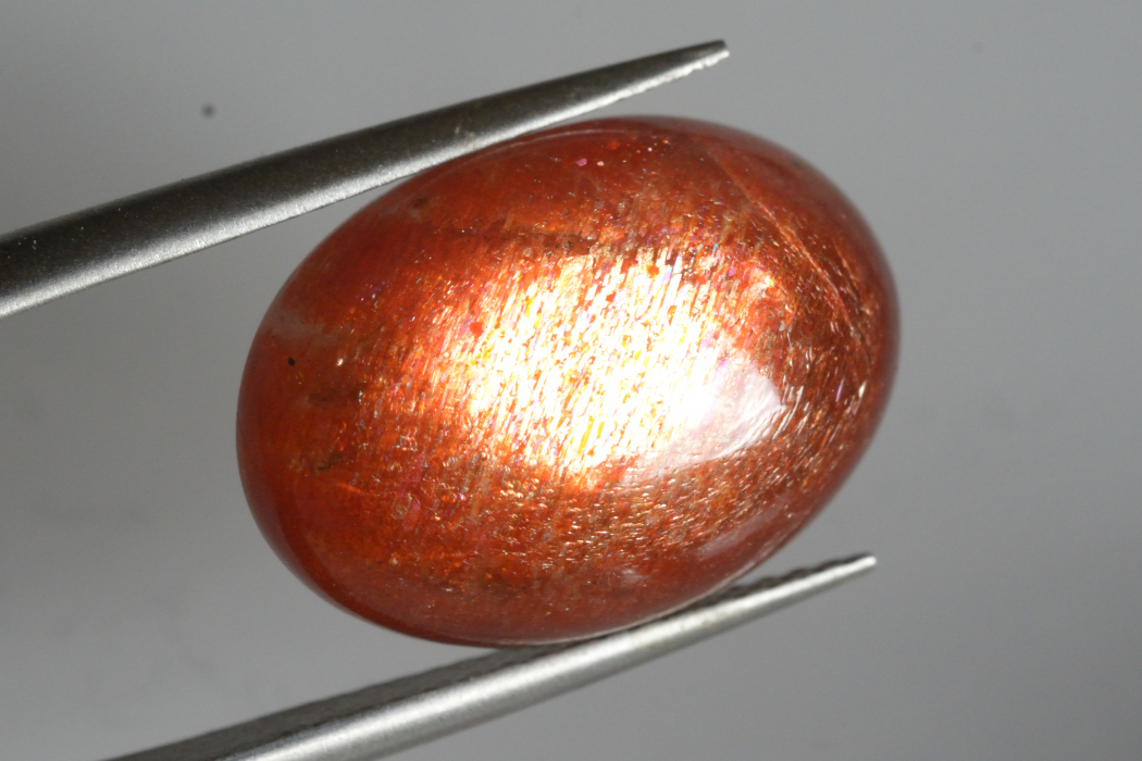 サンストーン【23】ルース・カボション（18×13mm）