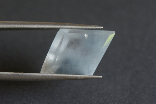 アクチノライトインクォーツ(ブルールチルクォーツ）【5】ルース・カボション（19.5×12.5mm）