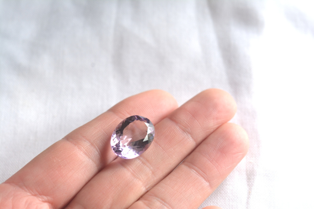 ピンクラベンダーアメジスト【20】ルース・ファセットカット（16.5×12mm）