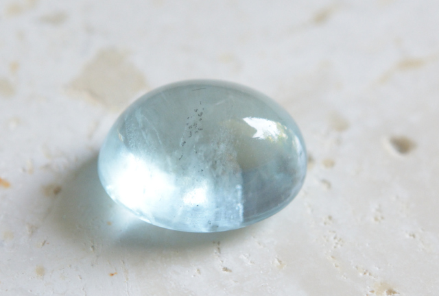 アクアマリン【4】ルース・カボション（13×10mm）