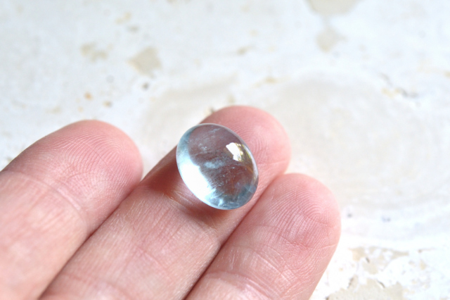 アクアマリン【4】ルース・カボション（13×10mm）