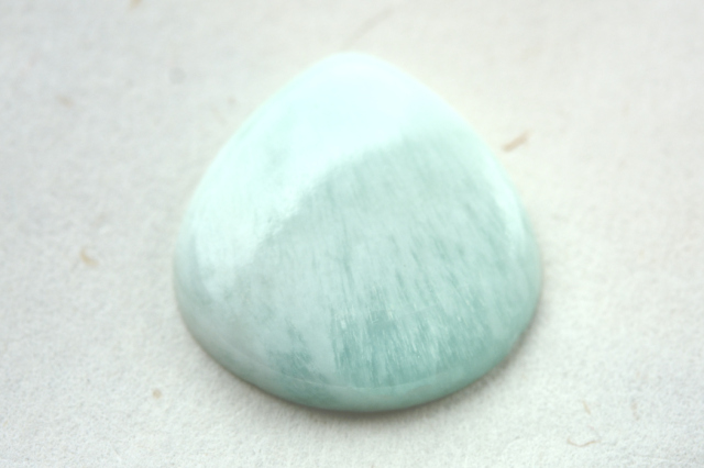 ブルーアラゴナイト【9】ルース・カボション（30×28.5mm）