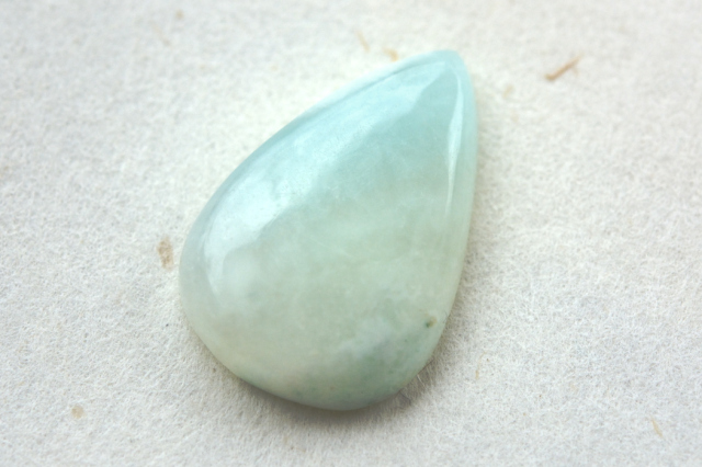 ブルーアラゴナイト【10】ルース・カボション（23.5×15.5mm）