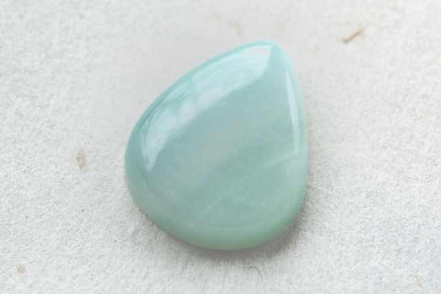 アラゴナイト【13】ルース・カボション（19×15.5mm）