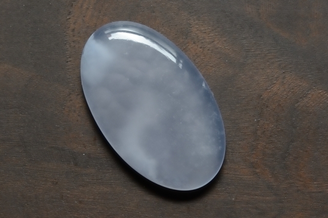 ブルーカルセドニー【4】天然石ルース・カボション（33×20mm）