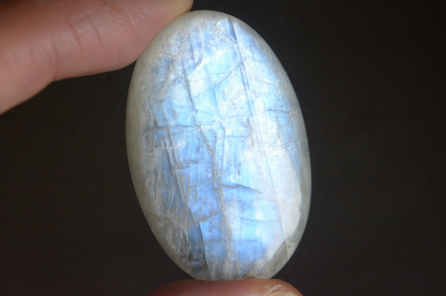 ベロモライト ムーンストーン【15】ルース・カボション（36.5×23.5mm）