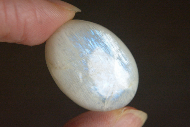 ベロモライト ムーンストーン【20】ルース・カボション（25×18mm）