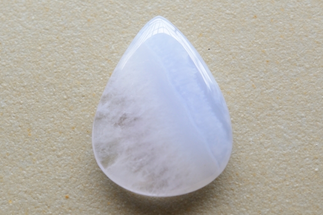 ブルーレースアゲート【20】ルース・カボション（32.5×24.5mm）