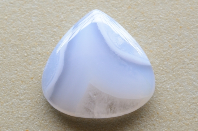 ブルーレースアゲート【21】ルース・カボション（25.5×26mm）