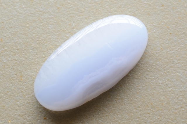 ブルーレースアゲート【28】ルース・カボション（37×18mm）