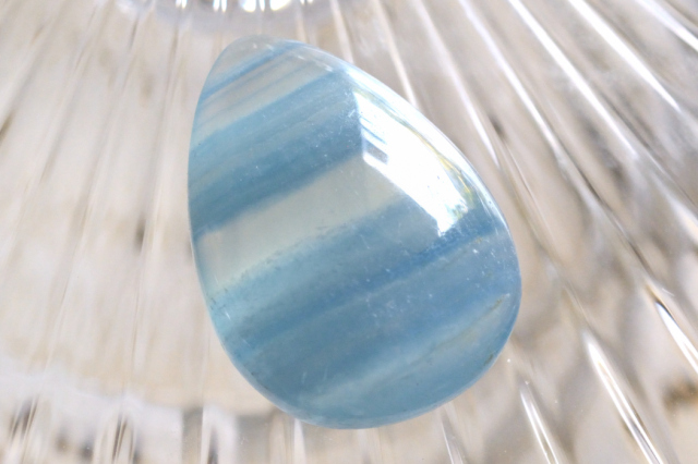 ブルーカルサイト(レムリアン・アクアティン・カルサイト)【2】ルース・カボション（26×18.5mm）