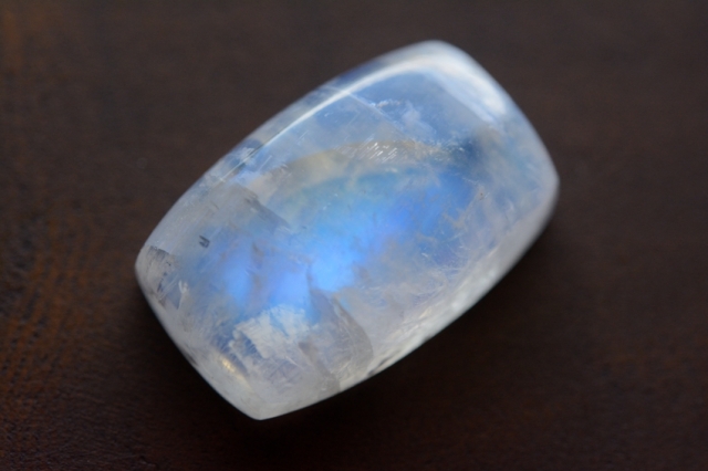 ムーンストーン【4】天然石ルース・カボション　（21.5×14mm）