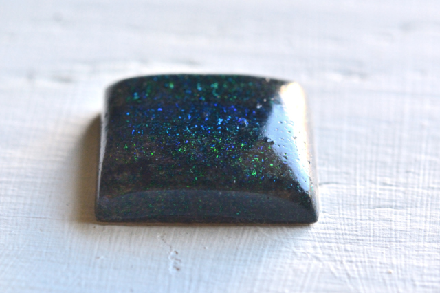 ブラックマトリックスオパール【3】ルース・カボション（18.5×16mm）