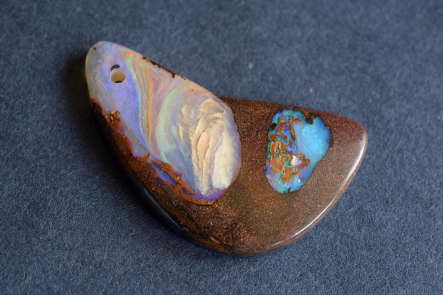 ボルダーオパール【34】ルース・カボション（43.5×27mm）
