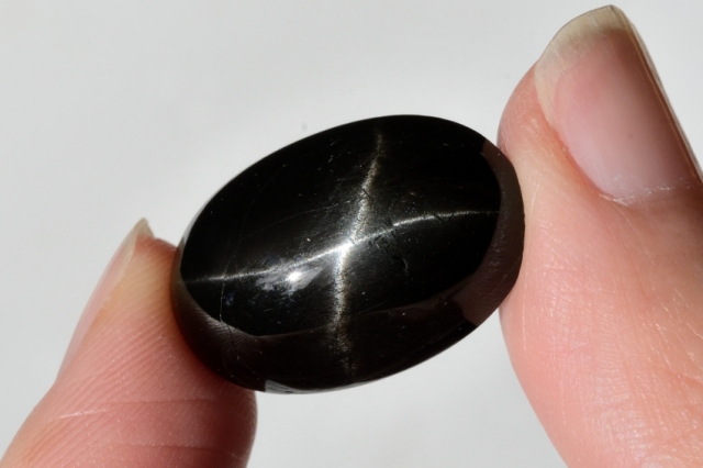 ブラックスター【5】天然石ルース・カボション　（21×14mm）