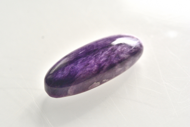 チャロアイト【15】ルース・カボション（32.5×13mm）