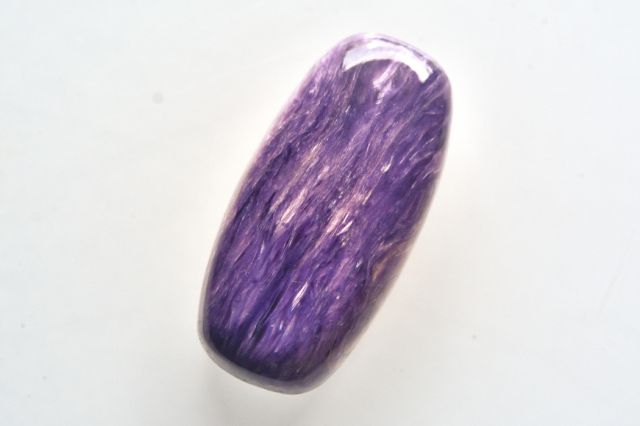 チャロアイト【17】ルース・カボション（31.5×16mm）