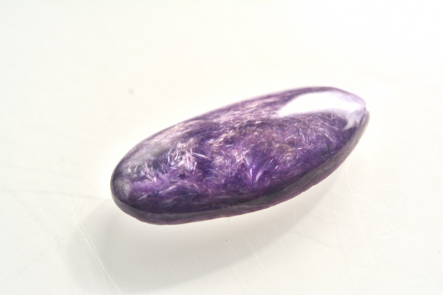 チャロアイト【19】ルース・カボション（38.5×18mm）
