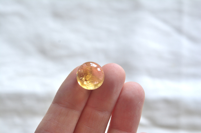 シトリン【22】ルース・カボション（13.5×13.5mm）