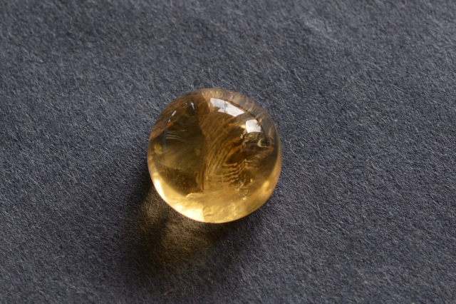 シトリン【22】ルース・カボション（13.5×13.5mm）