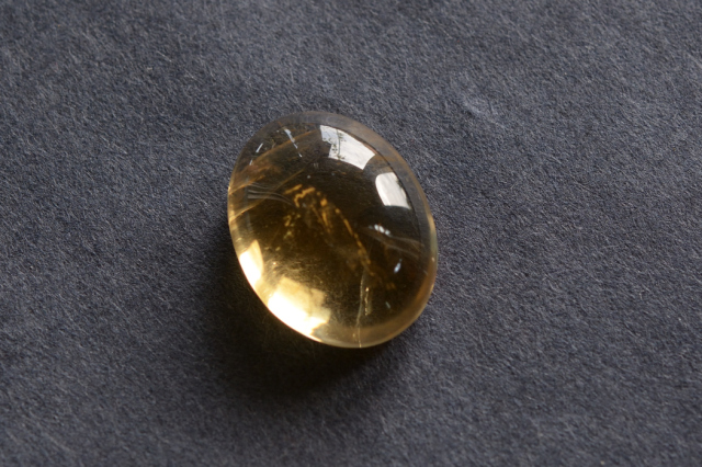 シトリン【24】ルース・カボション（19.5×15mm）